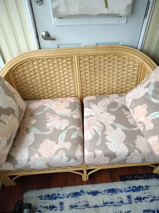 Wicker love seat and chair - Photo 4