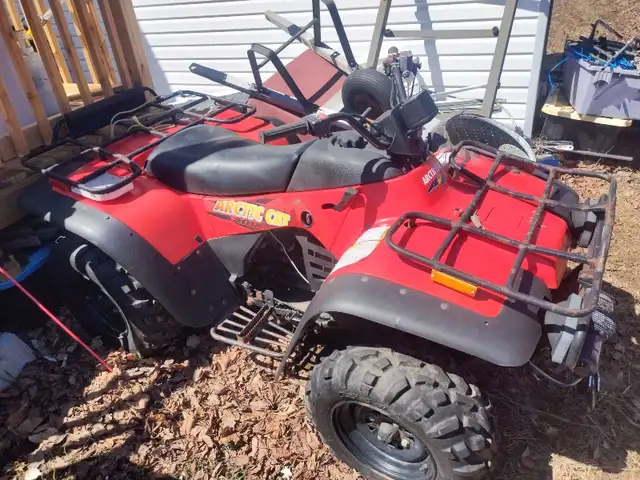 Artic Cat 300 4x4 ATV - Photo 3
