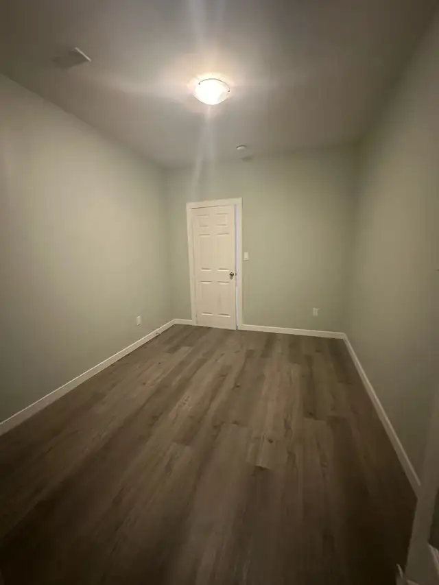 Modern, Spacious 2-Bedroom Apartment King and Richmond - Photo 9