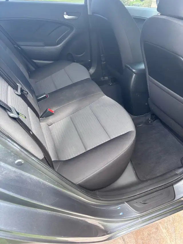 2018 Kia Forte - Photo 5