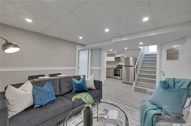 Two Bedroom Basement Suite in Sutherland - Photo 3