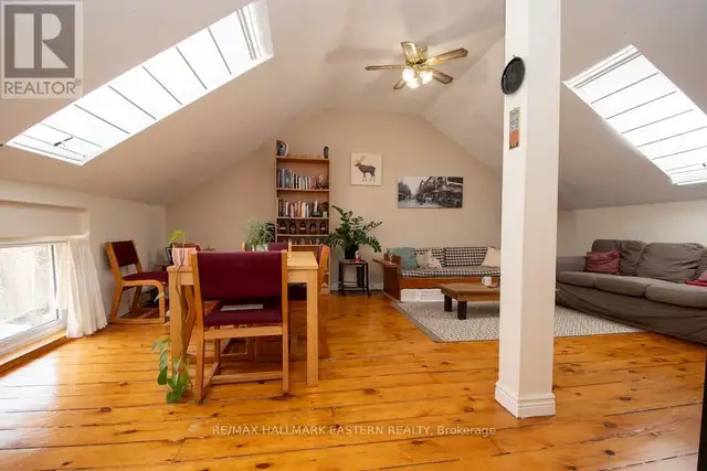 One Bedroom Loft Apartment in a Historic Setting - Photo 2