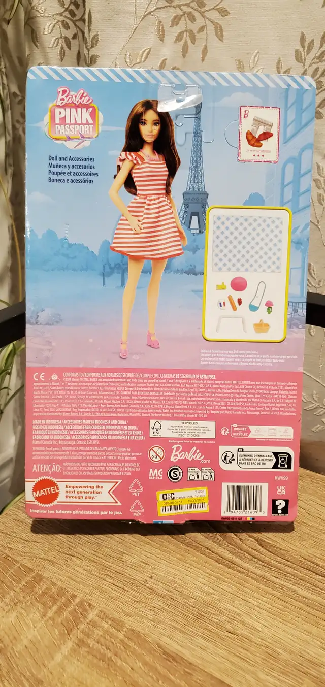 BARBIE DOLL ( PINK PASSPORT BARBIE) - Photo 2