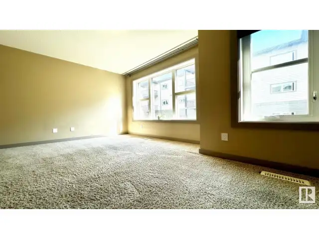 Brownstone Style Townhouse Callaghan Available For Rent June 1st - Photo 8