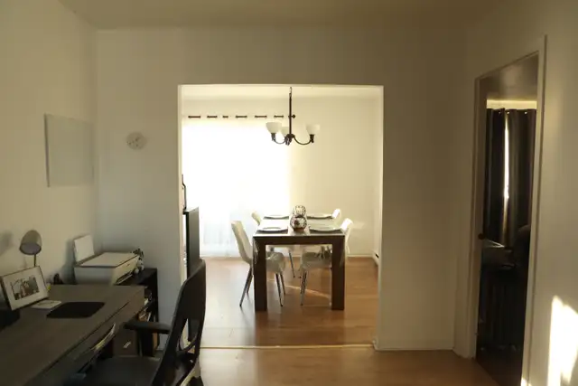 Appartement 5 1/2 à louer – Haut de triplex - Vimont (Laval) - Photo 4