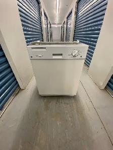 GE STAINLESS DISHWASHER - Photo 3