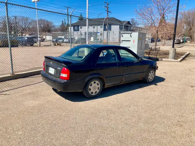 2000 Mazda Protege LX - Photo 5