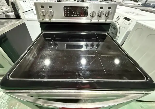 Frigidaire Stove S4196 - Photo 2