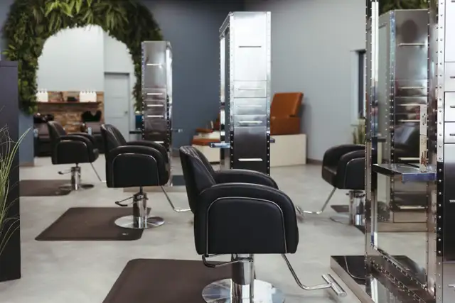 Licensed Hairstylist - Photo 3
