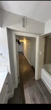 Inner City : bridgeland basement appartment for rent - Photo 8