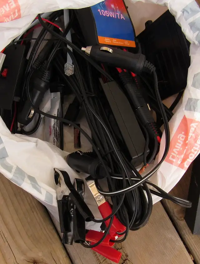 Solar Panel Kit - Photo 9