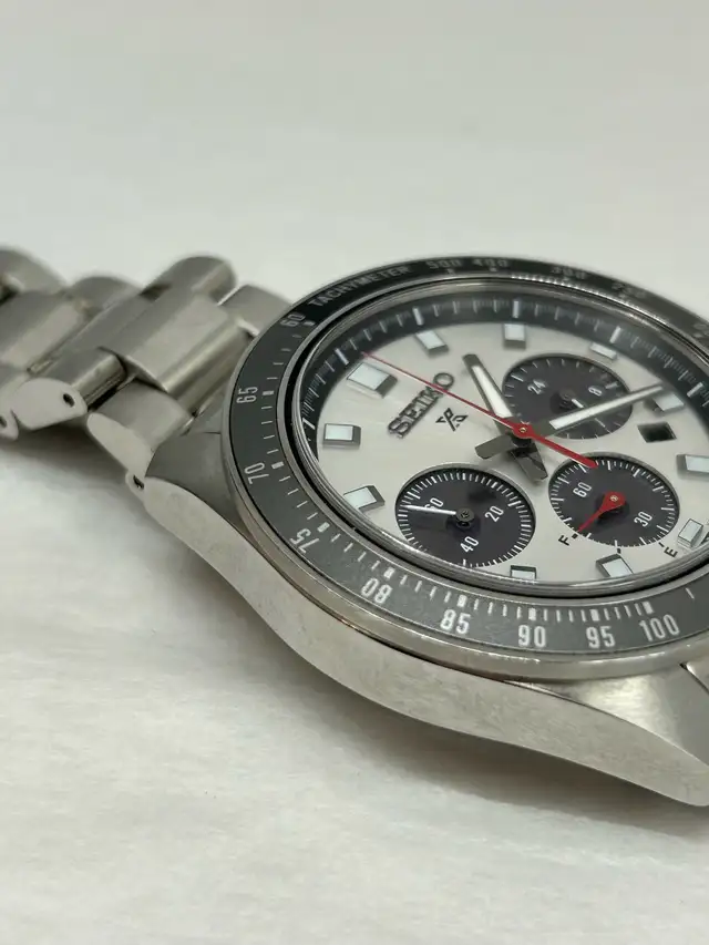 Seiko V192 Solar Quartz Watch - Photo 5