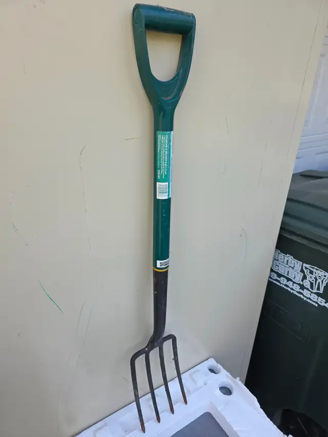 9' x 5' Border Pitch Fork Epoxy Coated Tubular Steel Handle - Photo 5