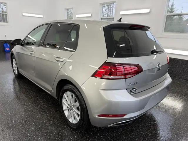 2028 Volkswagen Golf Trendline - Photo 2