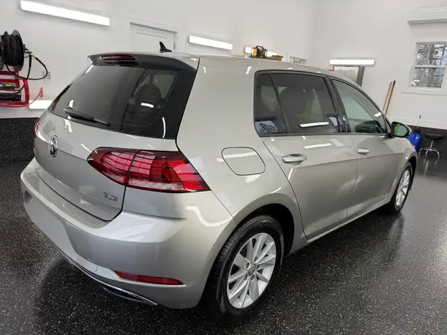 2028 Volkswagen Golf Trendline - Photo 3