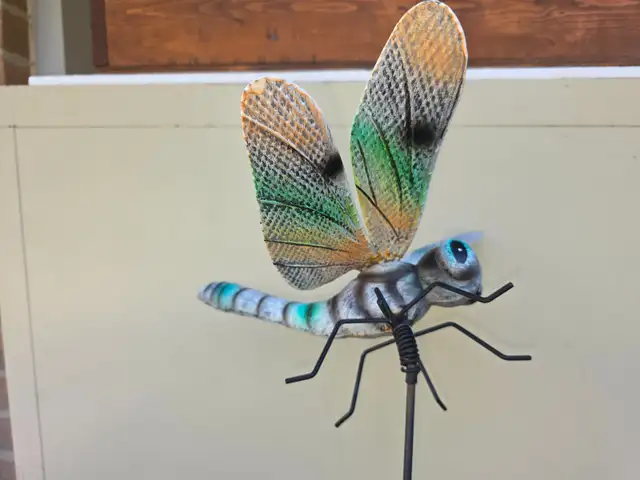Dragon Fly Yard Decoration On A Shaft To Repel/Scare Insects - Photo 9