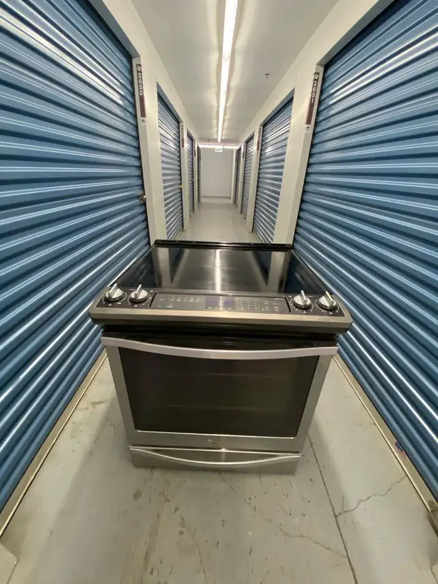 WHIRLPOOL ELECTRIC RANGE CONVECTION