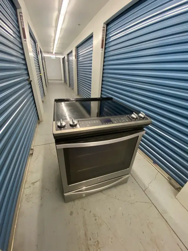 WHIRLPOOL ELECTRIC RANGE CONVECTION - Photo 10