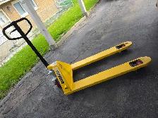 TSP5500 pallet truck – 5500 lb Capacity