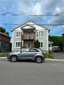 3-Bedroom Unit for Rent – 335 James St, Hawkesbury Heat Included