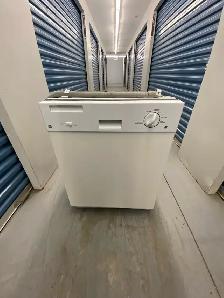 WHITE GE DISHWASHER - Photo 2