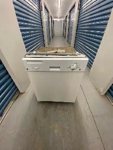 WHITE GE DISHWASHER - Photo 3