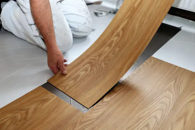 VINYL, HARDWOOD AND LAMINATE FLOORING AND PAINTING MATERIALS - Photo 3