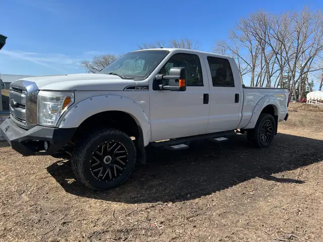 2016 Ford F350 Supercrew 6.7 PowerStroke diesel - Photo 2
