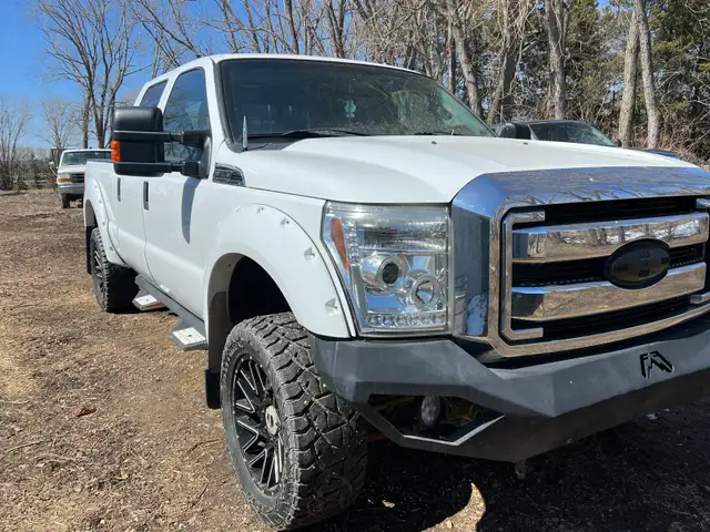 2016 Ford F350 Supercrew 6.7 PowerStroke diesel - Photo 3