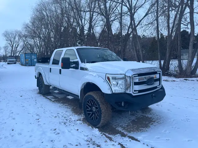 2016 Ford F350 Supercrew 6.7 PowerStroke diesel - Photo 4