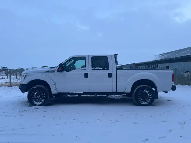 2016 Ford F350 Supercrew 6.7 PowerStroke diesel - Photo 9