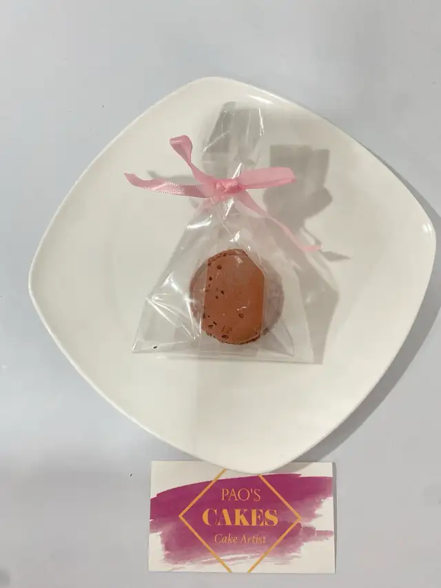 Individual macarons in packaging - Photo 4