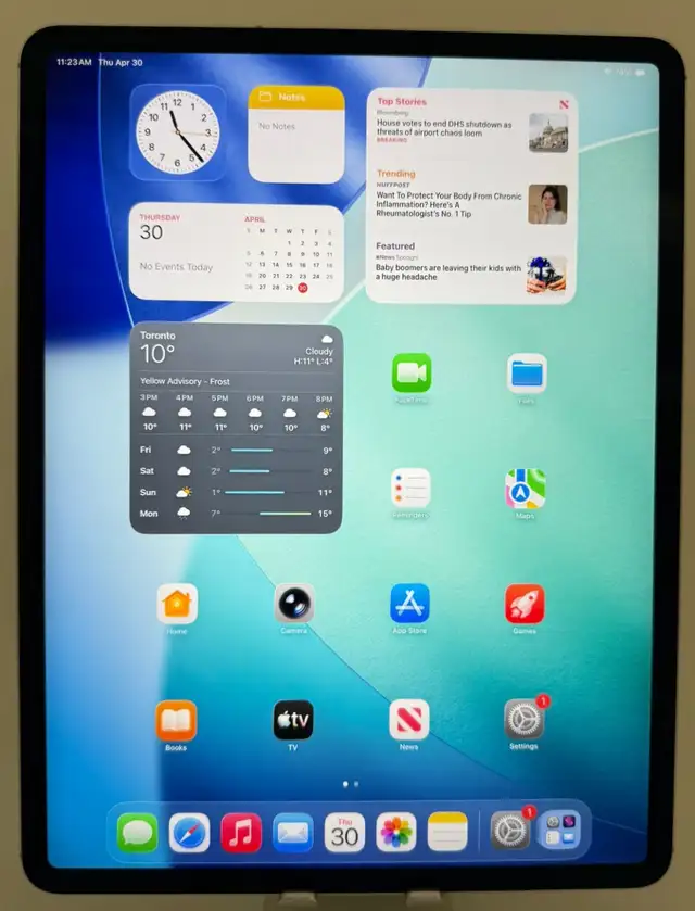 Apple iPad Pro 3rd Gen 12.9IN  Wi-Fi Cellular, 512GB Silver $489 - Photo 4