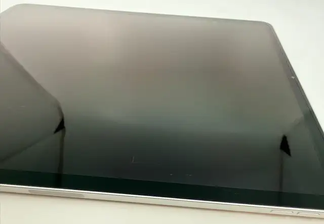 Apple iPad Pro 3rd Gen 12.9IN  Wi-Fi Cellular, 512GB Silver $489 - Photo 10