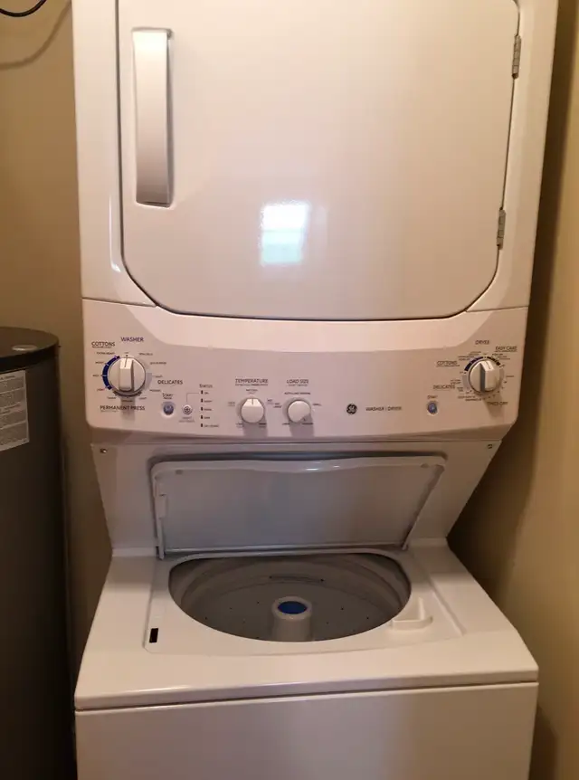 Spacious and quiet  2bedroom unit with washer dryer for June 1st - Photo 7