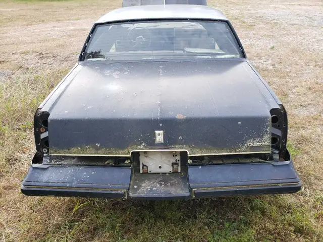 1984 Cutlass Supreme - Photo 2