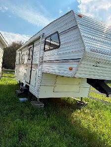 97 Vanguard 5th Wheel Camper