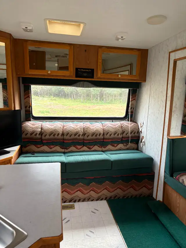 97 Vanguard 5th Wheel Camper - Photo 5