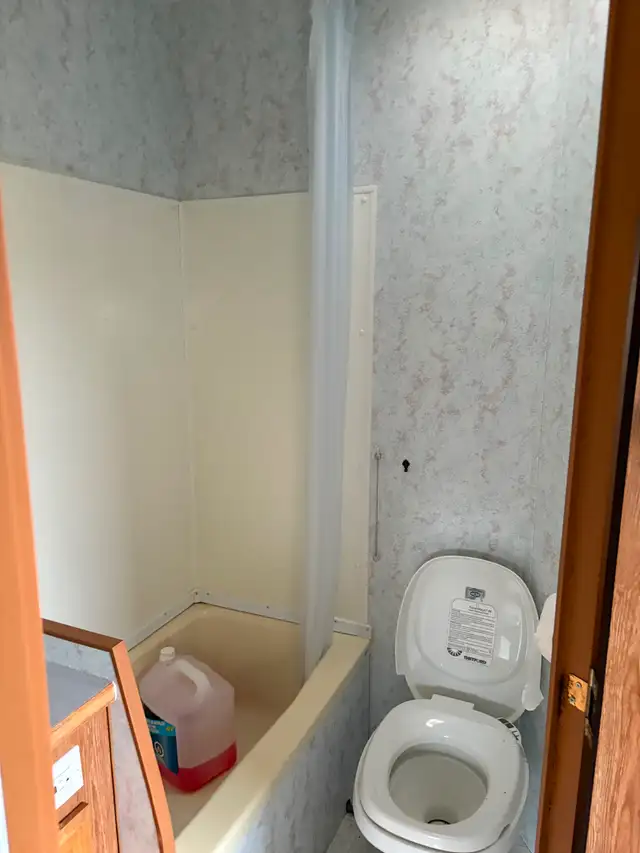 97 Vanguard 5th Wheel Camper - Photo 9