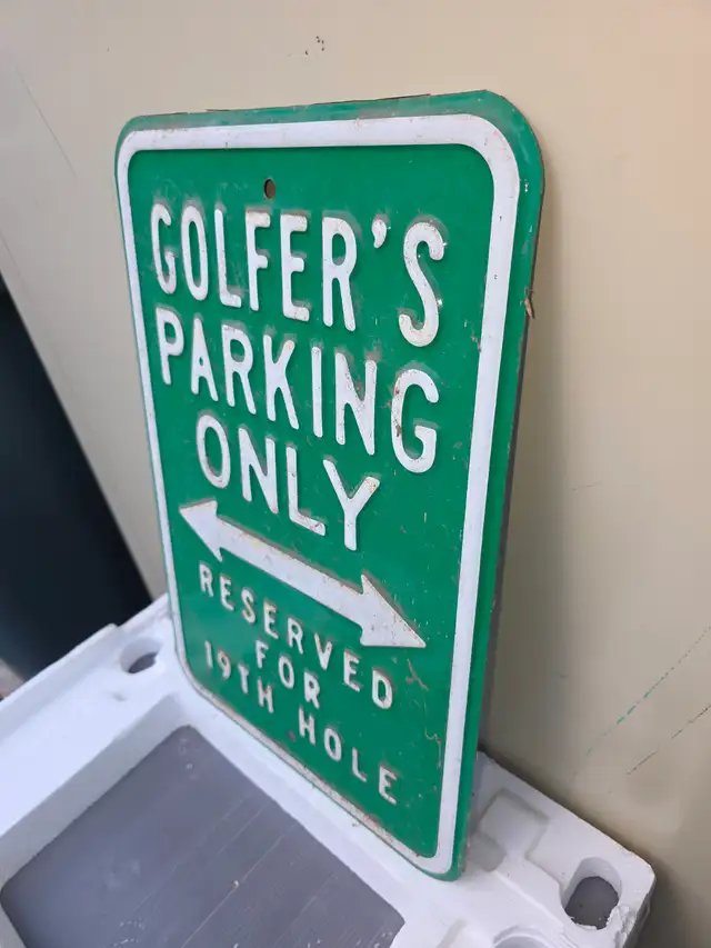 Novelty Metal Signs Golfer's Parking Only Reserved For 19 Holes - Photo 4