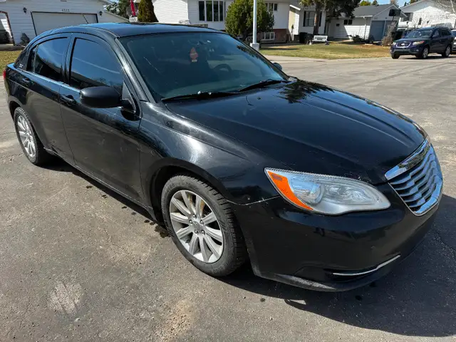 LOW PRICE! 2014 Chrysler 200 Lx 3.6L V6 Auto