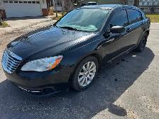 LOW PRICE! 2014 Chrysler 200 Lx 3.6L V6 Auto - Photo 2