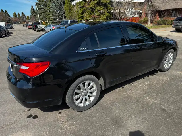 LOW PRICE! 2014 Chrysler 200 Lx 3.6L V6 Auto - Photo 3