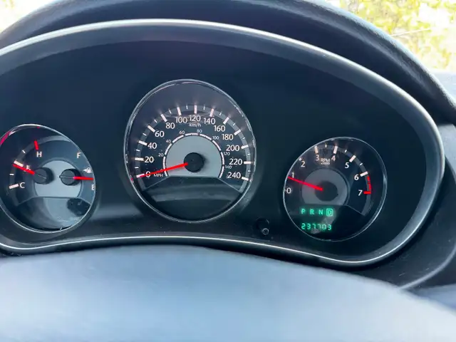 LOW PRICE! 2014 Chrysler 200 Lx 3.6L V6 Auto - Photo 4