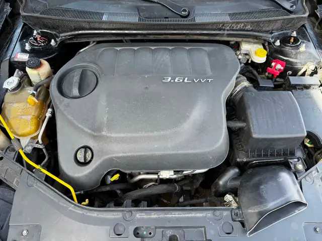 LOW PRICE! 2014 Chrysler 200 Lx 3.6L V6 Auto - Photo 10
