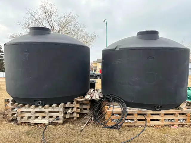 3400 gallon plastic water / liquid storage tanks - Photo 4