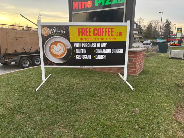 Sign Guru Niagara Mobile and Portable Sign Rentals - Photo 7