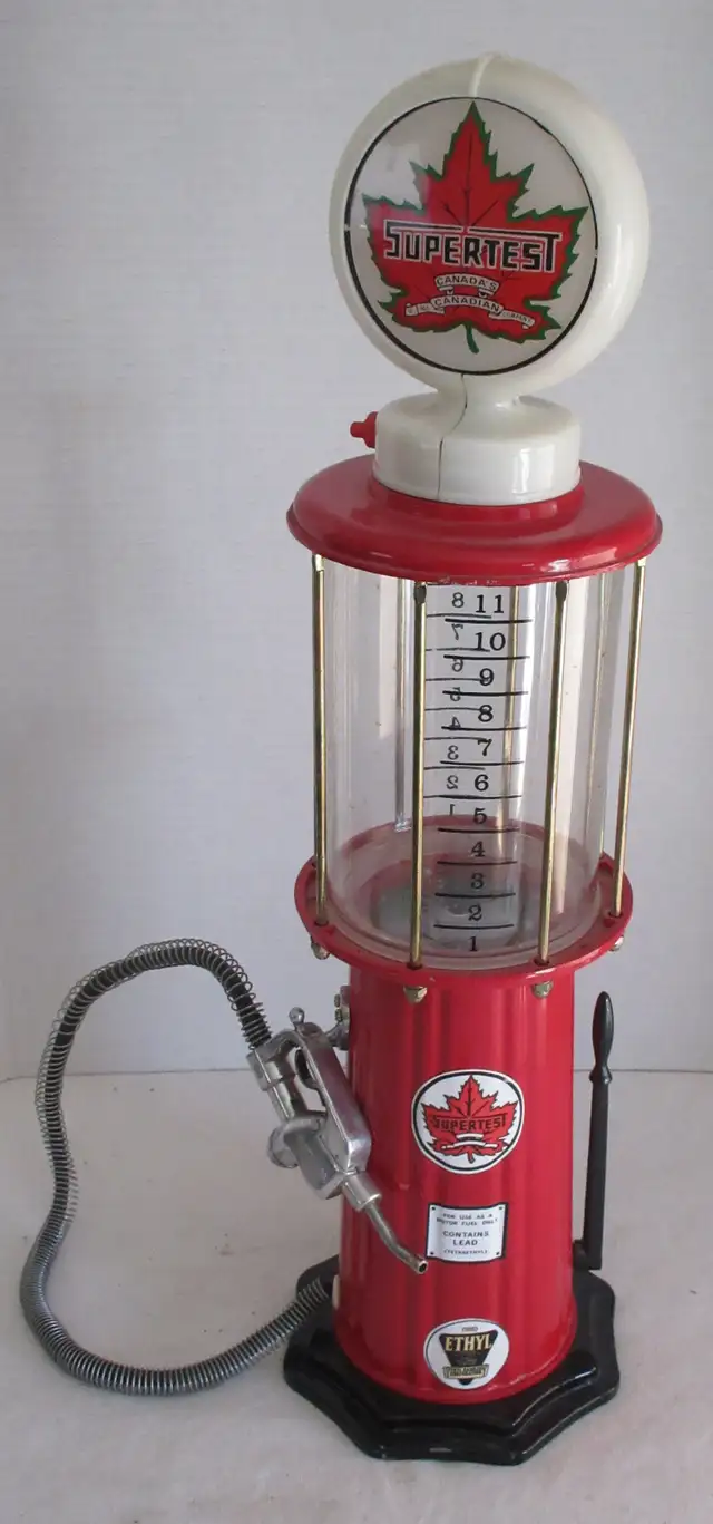 COLLECTABLE:  SUPERTEST GAS PUMP DECANTER