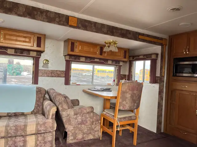 32 ft canyon creek travel trailer - Photo 7