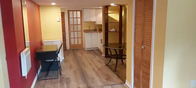 NDG- Studio 2 1/2 à louer, spacieux & lumineux, sous-sol triplex - Photo 2